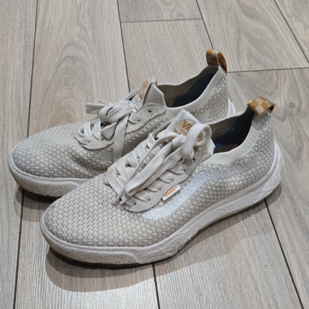 Vans Unisex UltraRange VR3 Vintage Cream Shoes Size 6.5 Men 8 Women